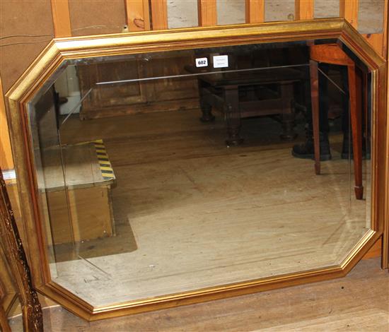 Octagonal gilt framed mirror with bevelled glass